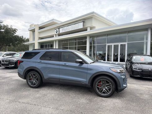 Used 2025 Ford Explorer ST w/ Sun And Sound Package RWD image 1