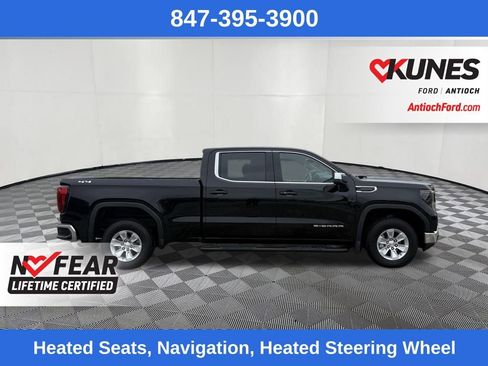 Used 2022 GMC Sierra 1500 SLE image 2