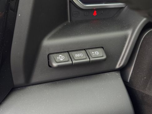 Used 2024 GMC Sierra 2500 Denali Ultimate AWD/4WD image 42