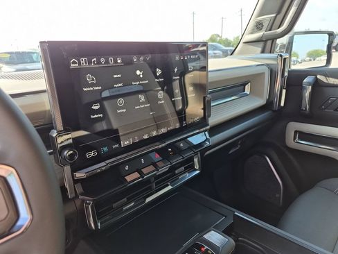 New 2026 GMC Hummer EV SUV AWD/4WD image 22