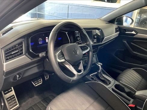 Used 2023 Volkswagen Jetta Sport FWD image 8