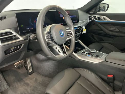 Certified 2025 BMW i4 eDrive40 w/ M Sport Package image 22