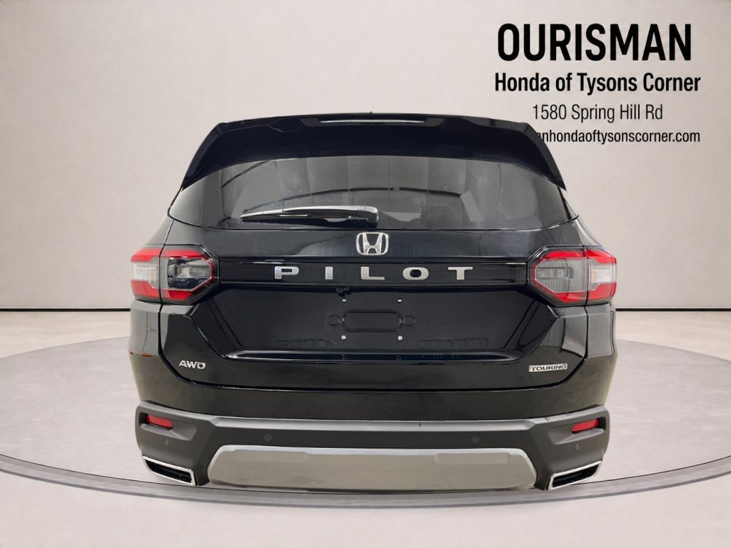 New 2026 Honda Pilot Touring image 4