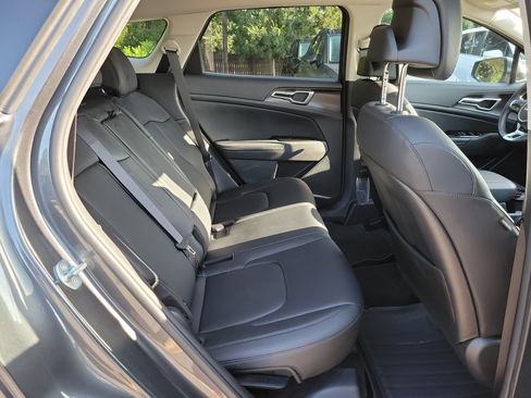 Certified 2023 Kia Sportage EX FWD image 12