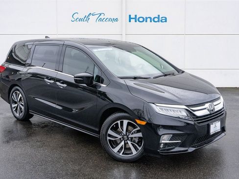 Certified 2019 Honda Odyssey Elite image 2