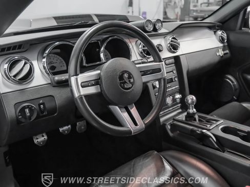 Used 2005 Ford Mustang GT image 4