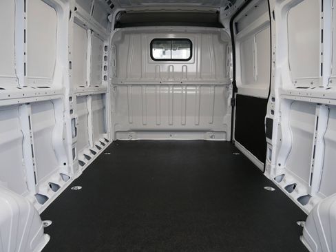 New 2026 RAM ProMaster 2500 w/ Convenience Group FWD image 9