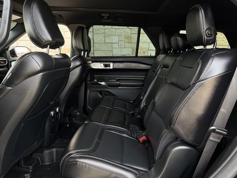 Used 2020 Ford Explorer ST w/ ST Street Pack AWD/4WD image 27
