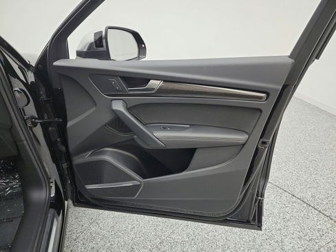 Used 2023 Audi SQ5 Premium Plus w/ Premium Plus Package image 19