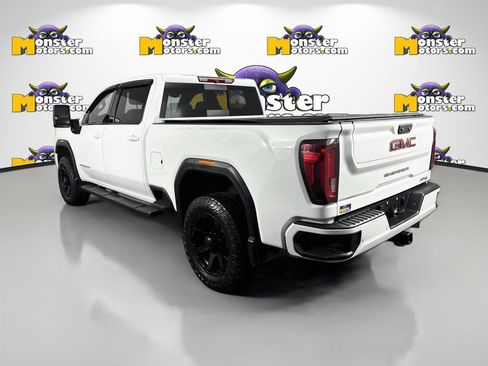 Used 2022 GMC Sierra 2500 AT4 w/ AT4 Preferred Package AWD/4WD image 7