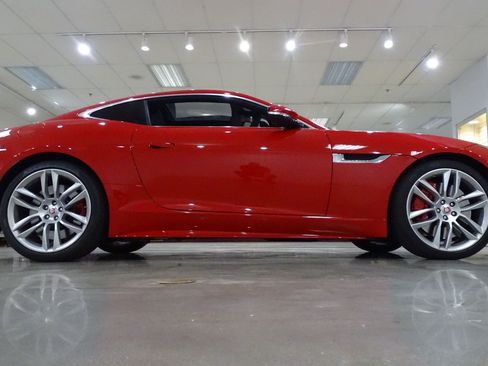 Used 2016 Jaguar F-TYPE R AWD/4WD image 19