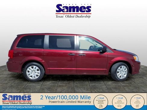 Used 2020 Dodge Grand Caravan SE w/ UConnect Hands-Free Group FWD image 2