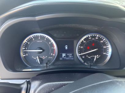 Used 2016 Toyota Highlander LE