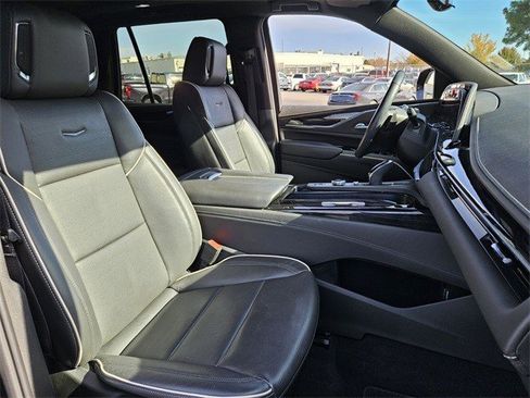 Certified 2024 Cadillac Escalade Sport w/ LPO, ONYX Package image 18