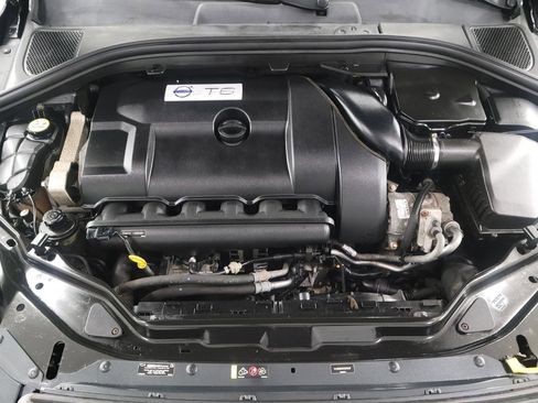 Used 2015 Volvo XC60 T6 w/ Proximity Package image 36