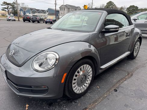 Used 2013 Volkswagen Beetle 2.5 FWD image 5