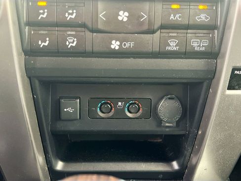 Used 2022 Toyota 4Runner Limited RWD image 20