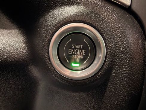 Used 2021 GMC Sierra 1500 Elevation w/ Preferred Package image 39