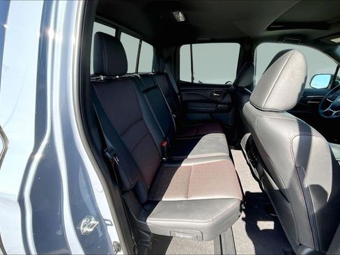 New 2026 Honda Ridgeline Black Edition image 9