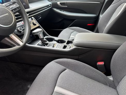 Used 2025 Hyundai Sonata SE FWD image 10