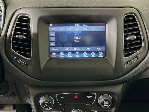 Used 2018 Jeep Compass Latitude w/ Popular Equipment Group image 19