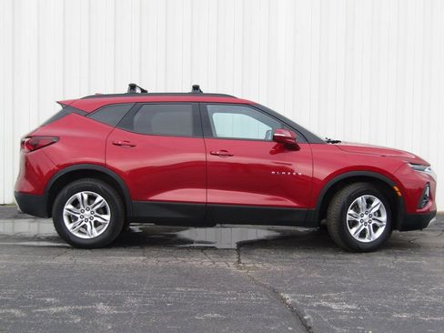 Used 2022 Chevrolet Blazer LT image 2