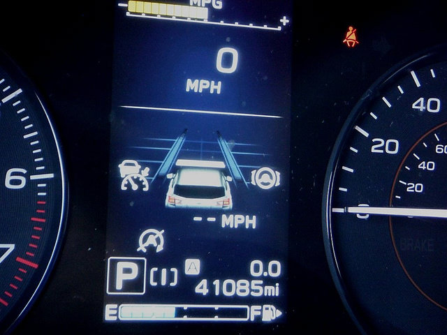 Used 2023 Subaru Crosstrek 2.0i AWD/4WD image 32