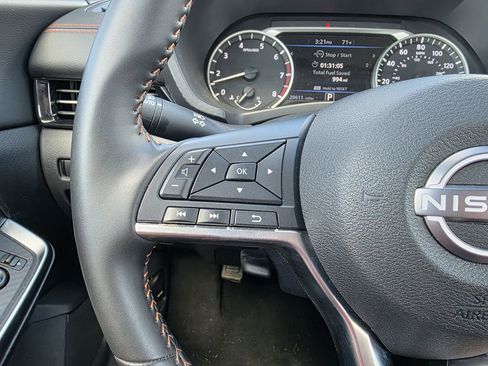 Used 2025 Nissan Sentra SR image 25