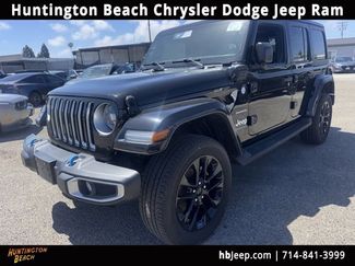 Used 2023 Jeep Wrangler Unlimited Sahara AWD/4WD video 1