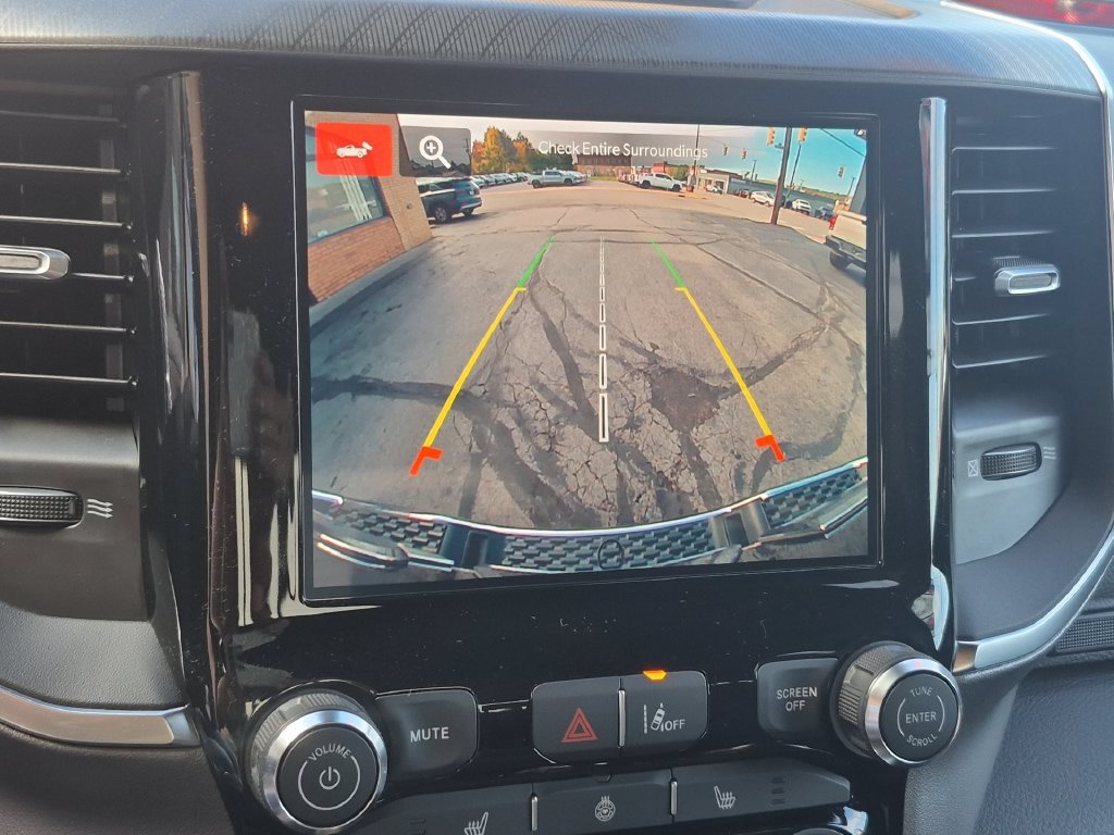 Used 2025 RAM 1500 Big Horn AWD/4WD image 24