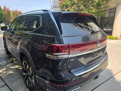 Used 2026 Volkswagen Atlas SEL Premium R-Line AWD/4WD image 5