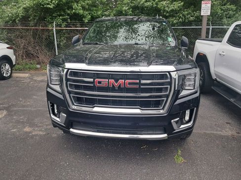 Used 2022 GMC Yukon SLT w/ SLT Premium Package AWD/4WD image 5