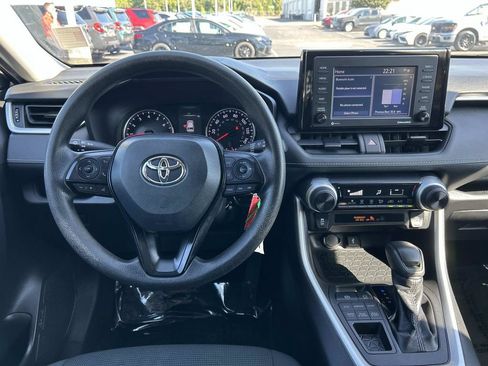 Used 2021 Toyota RAV4 LE AWD/4WD image 15