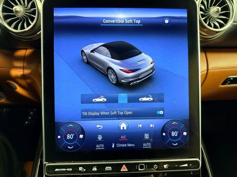 Used 2022 Mercedes-Benz SL 55 AMG 4MATIC image 21