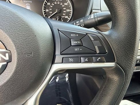 Used 2024 Nissan Altima 2.5 SV FWD image 35