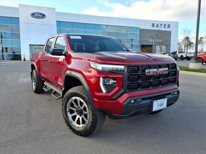 Used 2025 GMC Canyon Elevation w/ Convenience Package