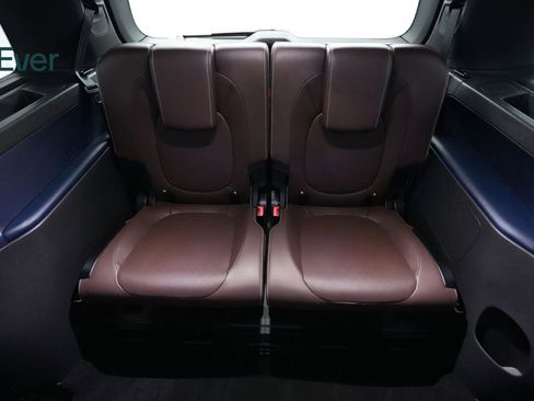 Used 2025 Volkswagen ID. Buzz Pro S image 25