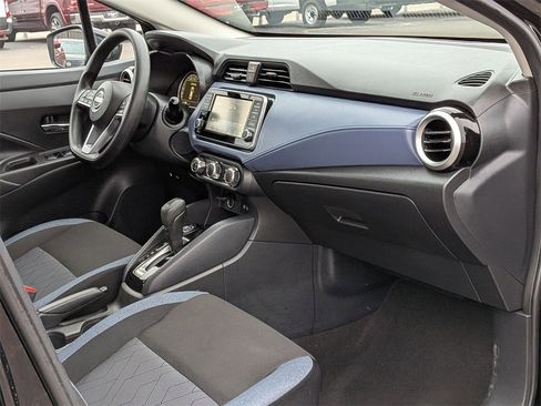 Used 2024 Nissan Versa SV w/ Trunk Package image 21