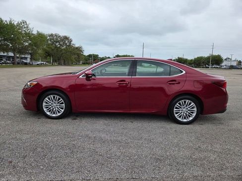 Used 2017 Lexus ES 350 350 w/ Premium Package image 6