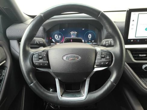 Used 2025 Ford Explorer Platinum w/ LUX Leather Package AWD/4WD image 36