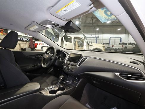 Certified 2025 Chevrolet Malibu LT image 27