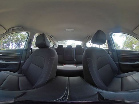 Used 2025 Nissan Altima 2.5 SV image 42