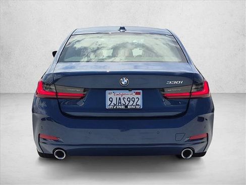 Used 2023 BMW 330i Sedan w/ Convenience Package RWD image 6