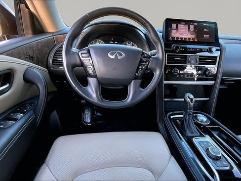 Used 2024 INFINITI QX80 Premium Select w/ Cargo Package image 10