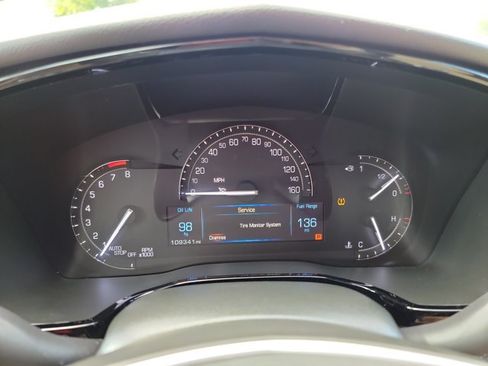 Used 2017 Cadillac XT5 Luxury w/ Driver Awareness Package FWD image 21