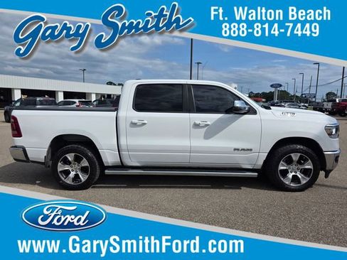 Used 2023 RAM 1500 Laramie AWD/4WD image 1