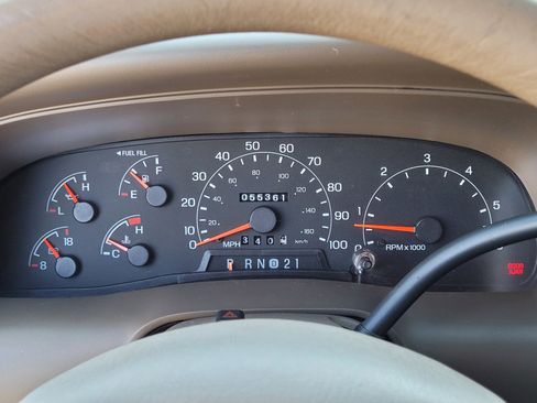Used 2000 Ford Excursion XLT RWD image 10
