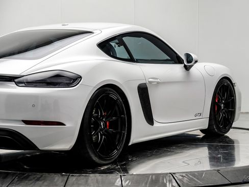 Used 2019 Porsche 718 Cayman GTS RWD image 21