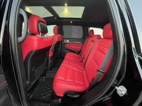 Used 2021 Jeep Grand Cherokee SRT AWD/4WD image 8