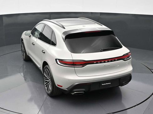 New 2026 Porsche Macan AWD/4WD image 30